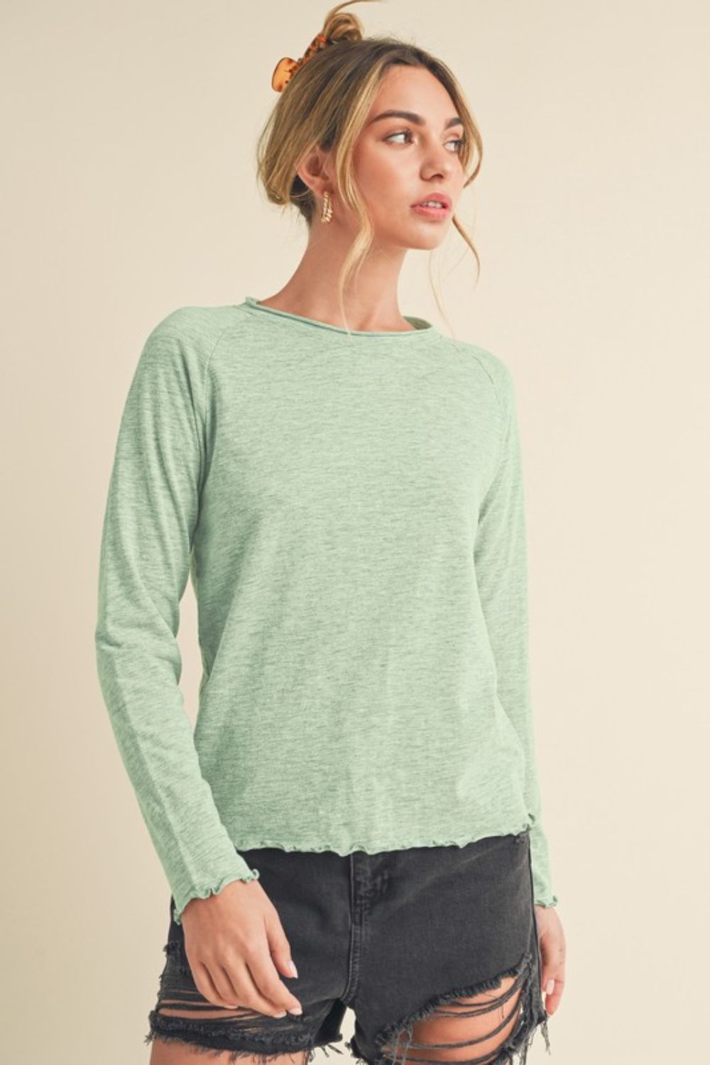 Aemi + Co Lettuce Hemline Round Neck Raglan Sleeve T-Shirt