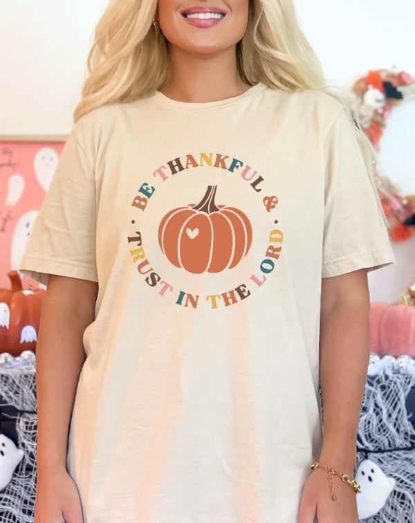 Be Thankful & Trust In The Lord Graphic Tee Top