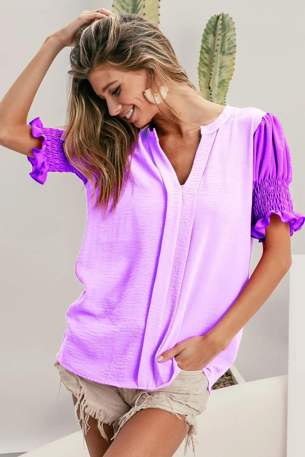 Air Flow Color Block Puff Sleeves V Neck Top