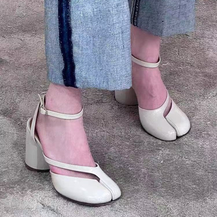 8CM Split-toe Shoes Trotter Word Buckle High Heels