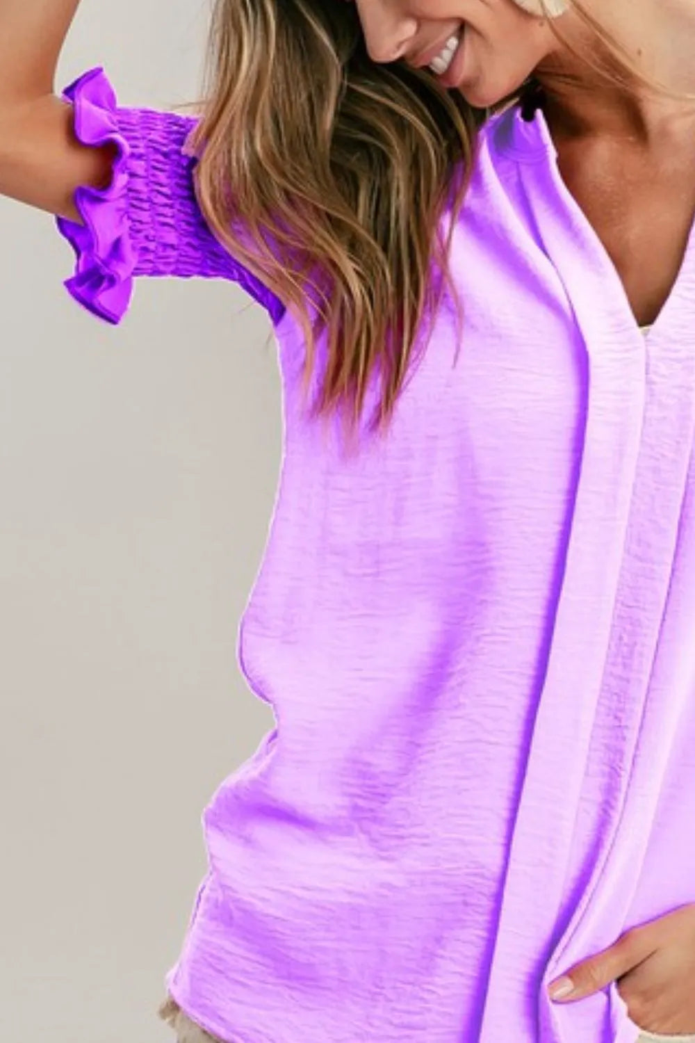 Air Flow Color Block Puff Sleeves V Neck Top