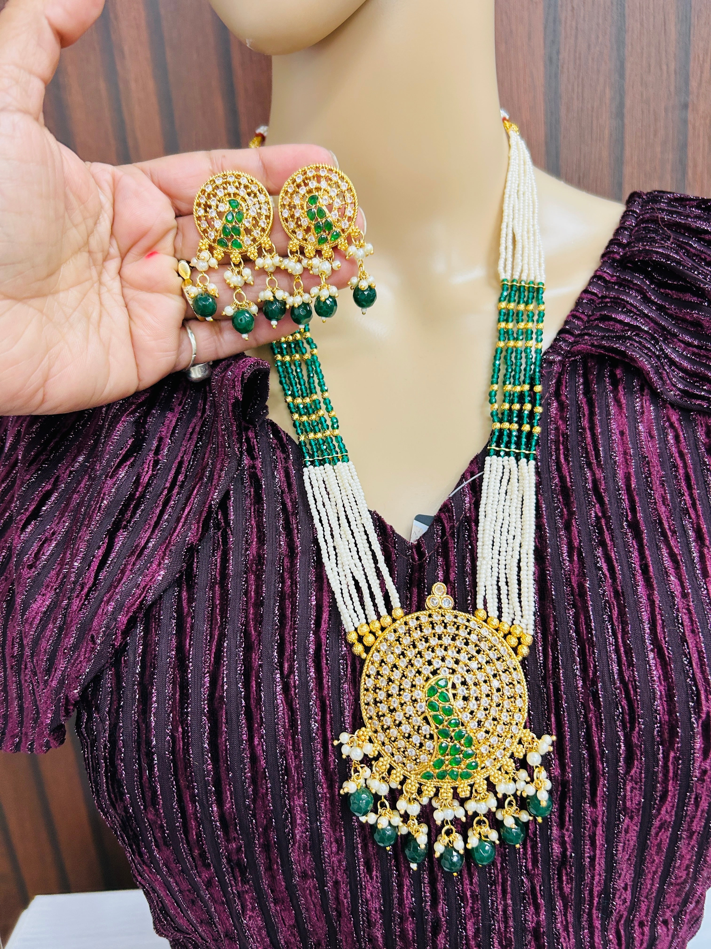 AD pendant set / necklace set