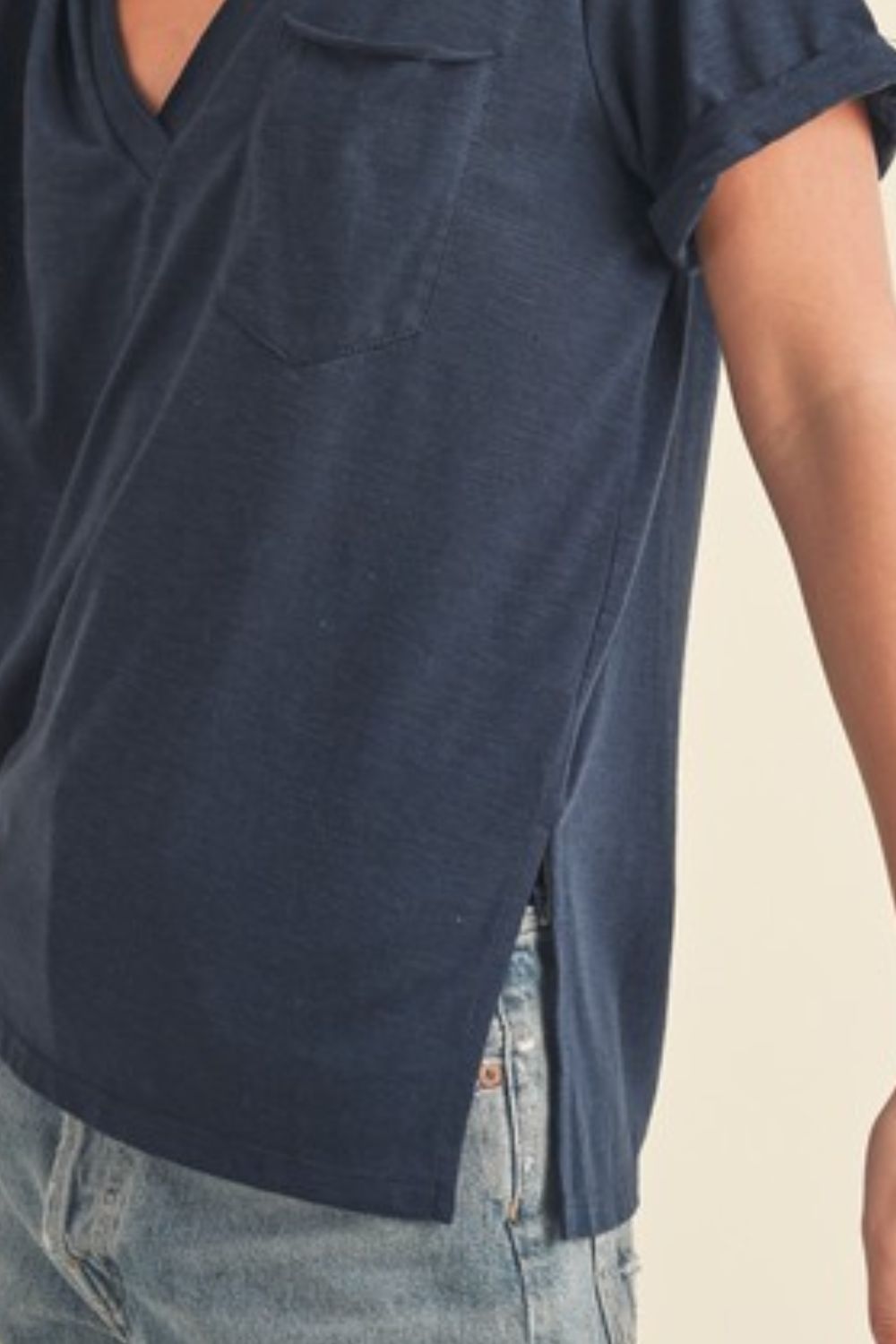 Aemi + Co Side Slit V-Neck Short Rolled Sleeve T-Shirt