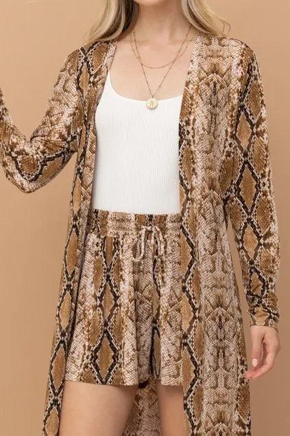 And The Why Wrinkle-free Stretchy Cooling Fabric Shorts