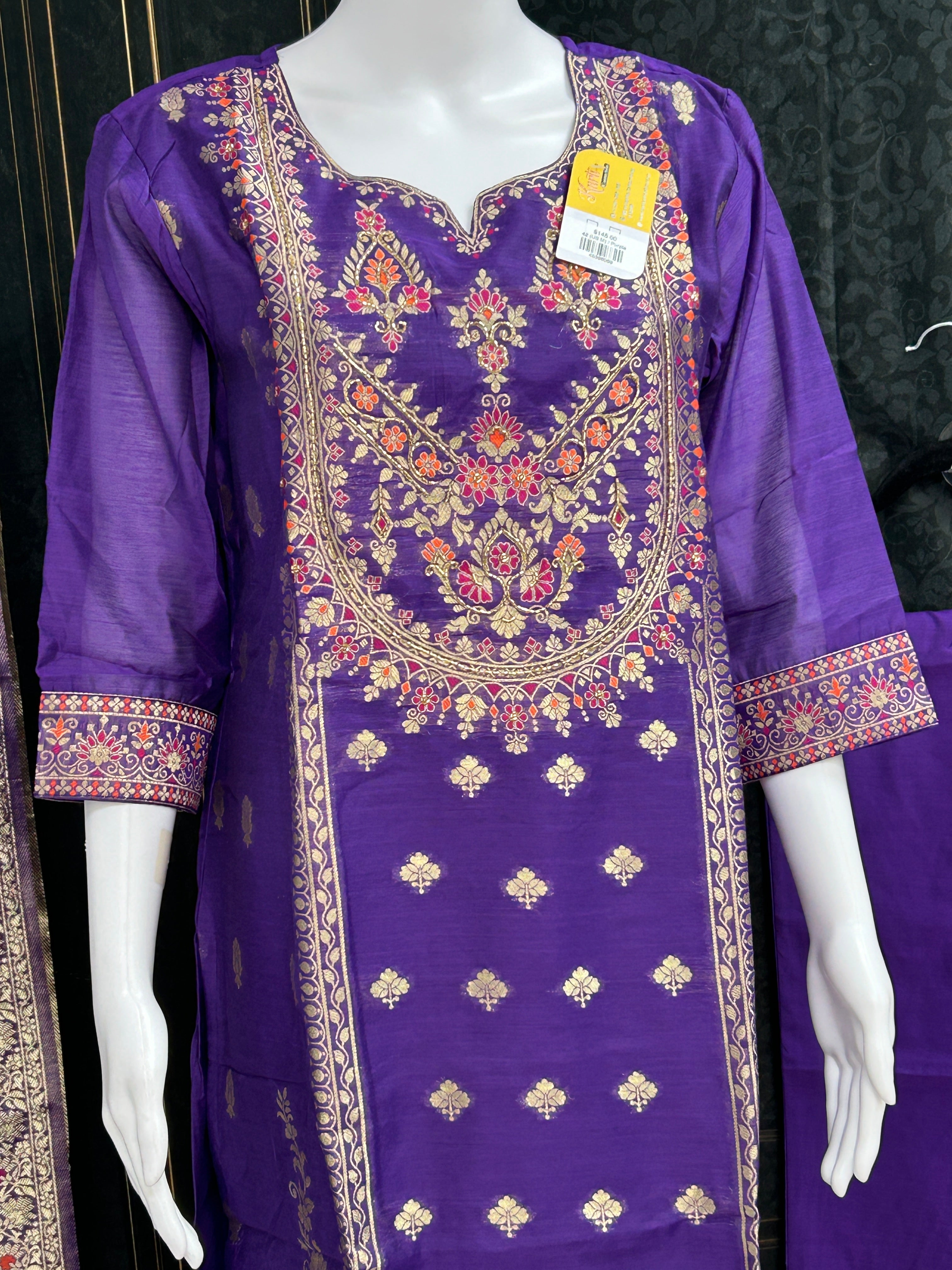 Banarasi suit / salwar suit