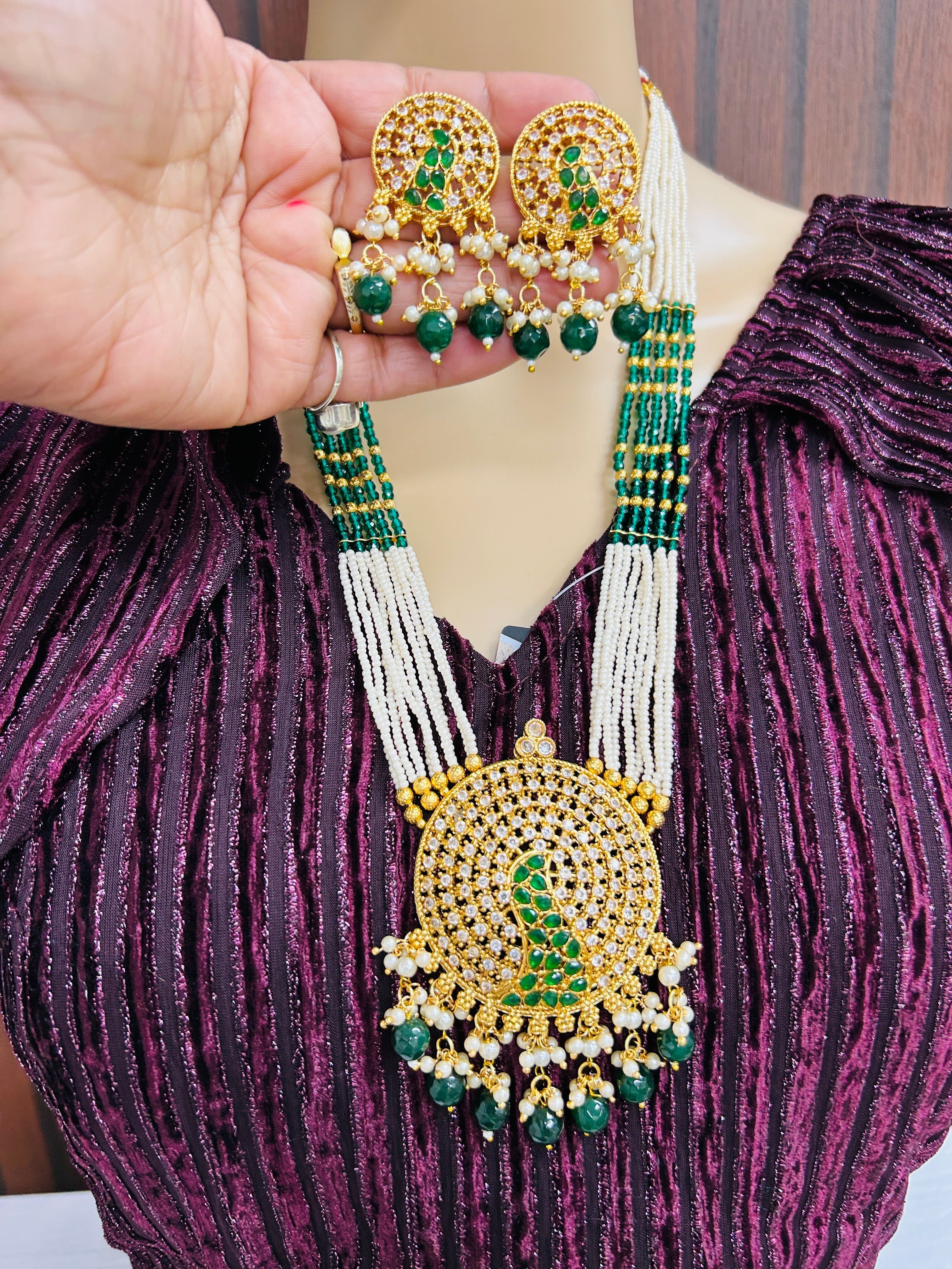 AD pendant set / necklace set