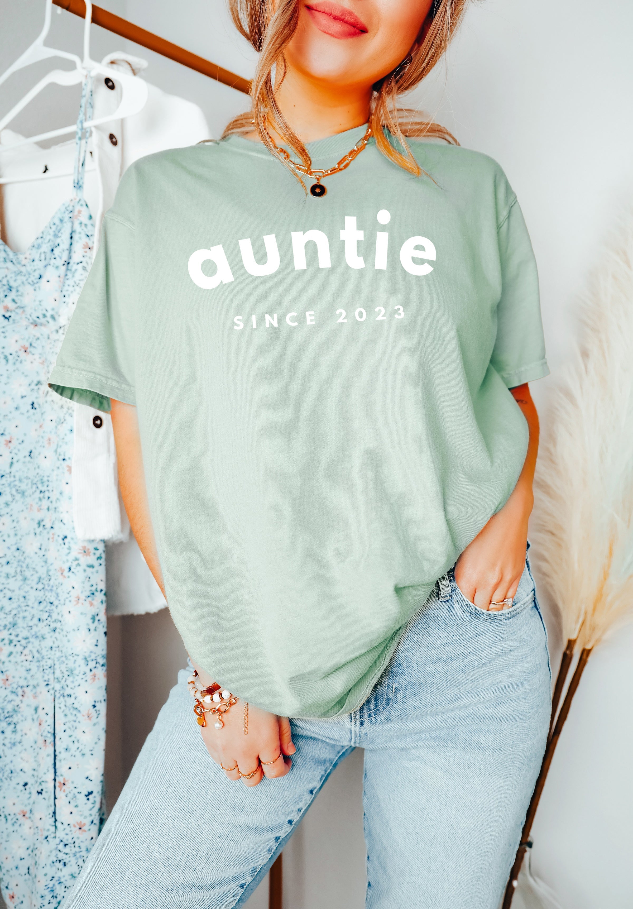 Aunt Personalized Est Year Comfort Colors Graphic Tees (Sportan Font)