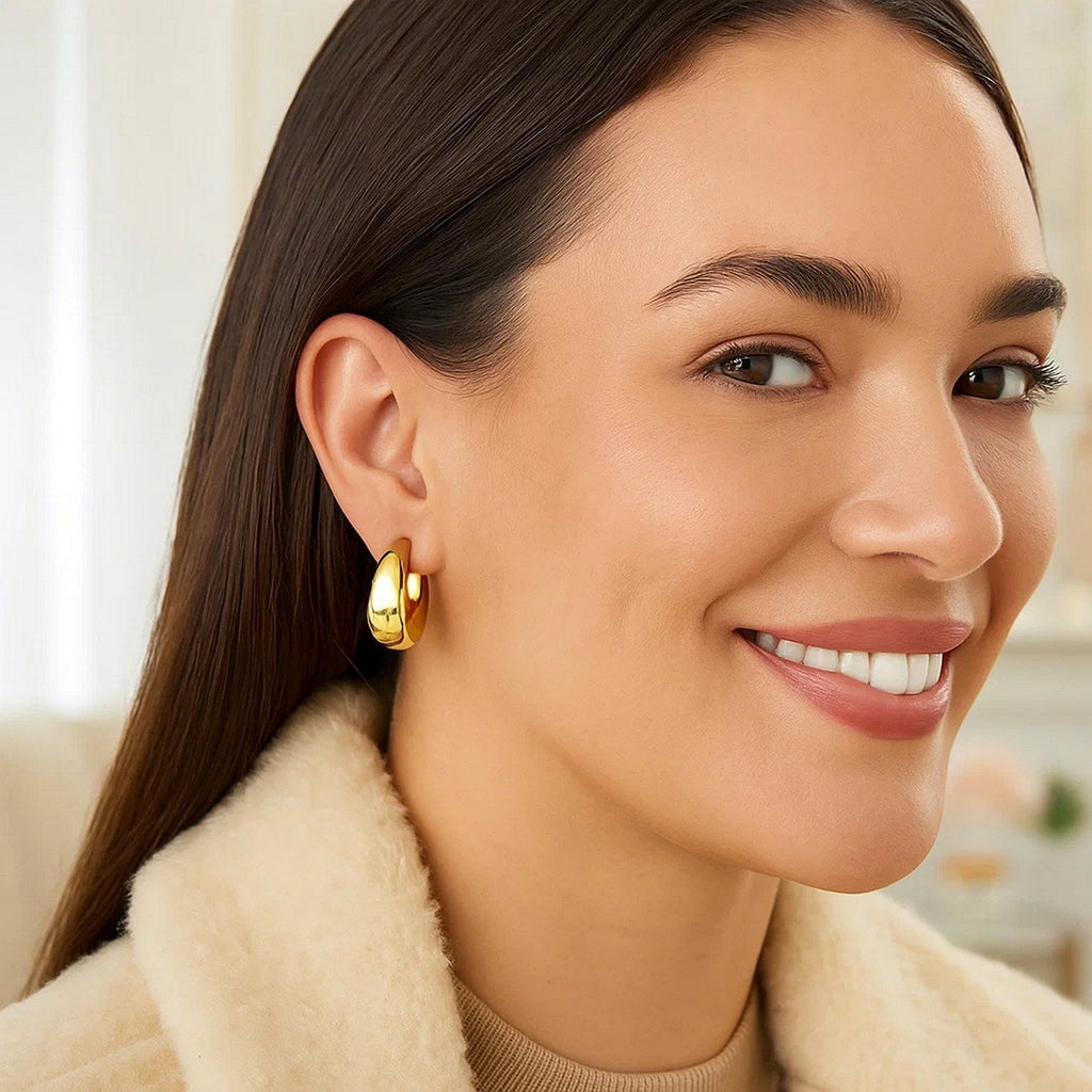 14k Yellow Gold Large Tapered Hoop Earrings(20x20mm)