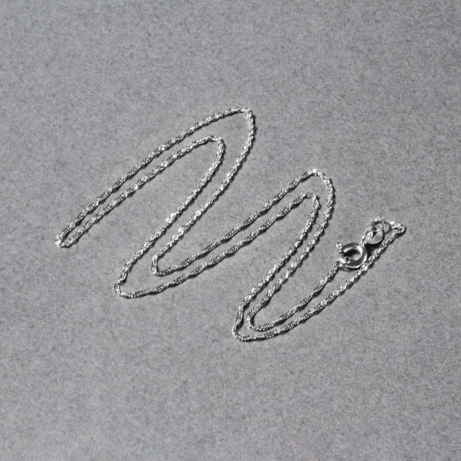 14k White Gold Singapore Chain (1.10 mm)