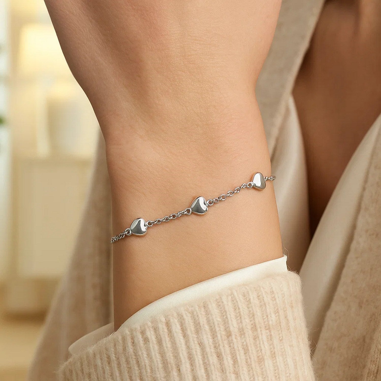 14k White Gold Rolo Chain Bracelet with Puffed Heart Stations (3.30 mm)