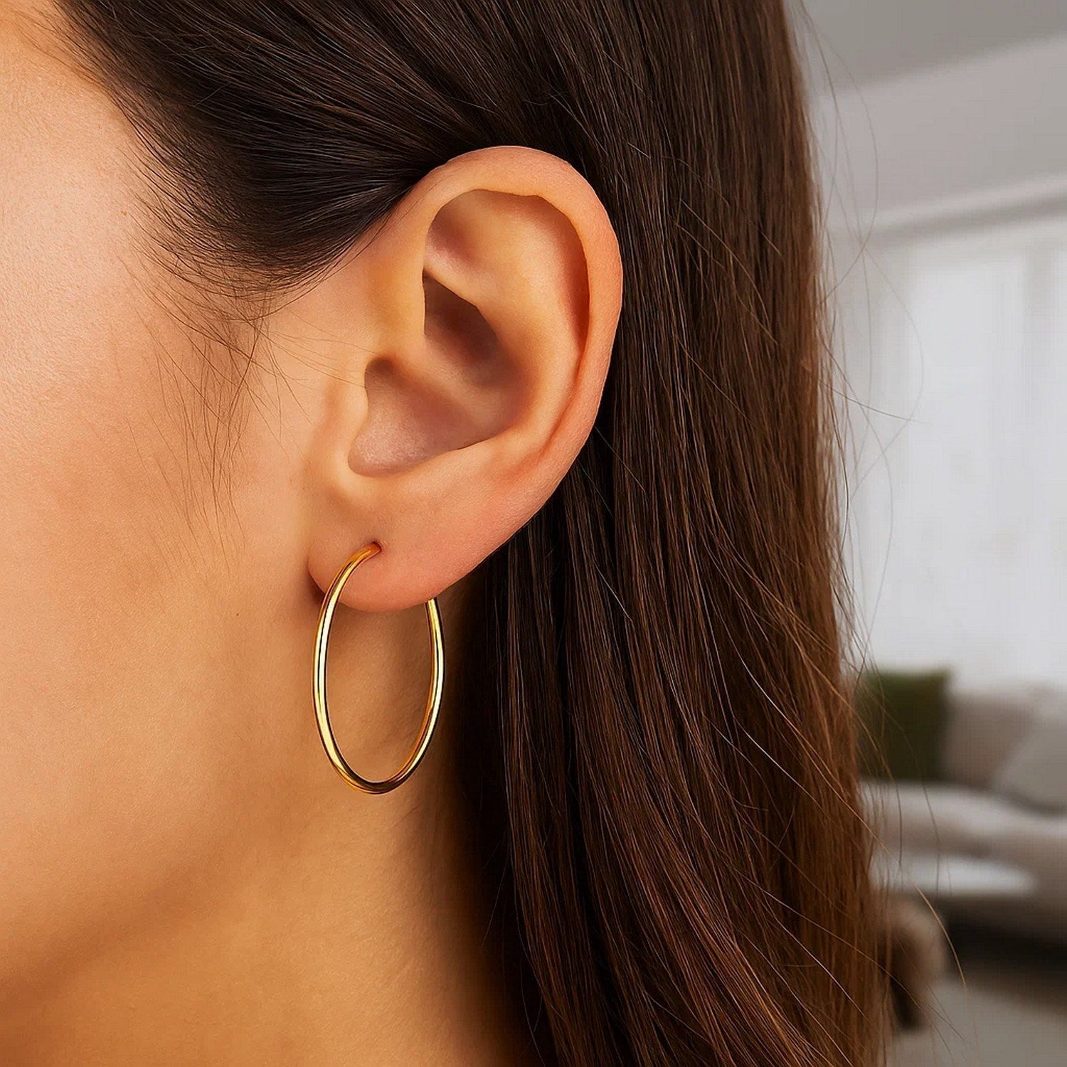 14k Yellow Gold Polished Hoop Earrings (1.5x30mm)