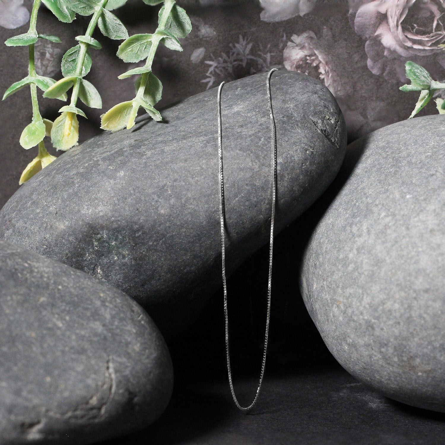 10k White Gold Classic Box Chain (0.60 mm)