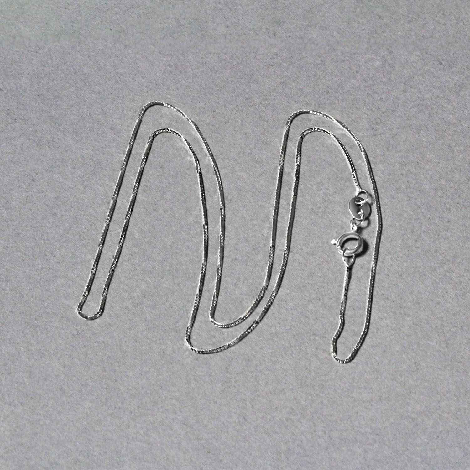 10k White Gold Classic Box Chain (0.60 mm)