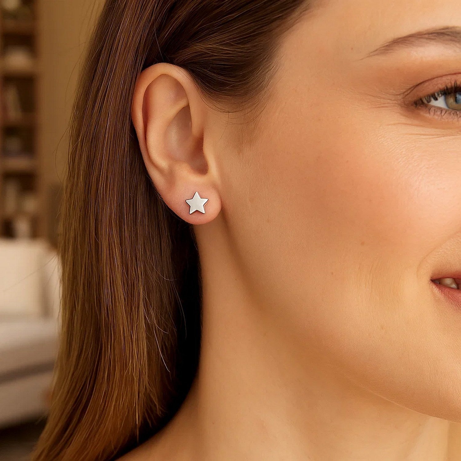 14k White Gold Post Earrings with Stars(6.5mm)