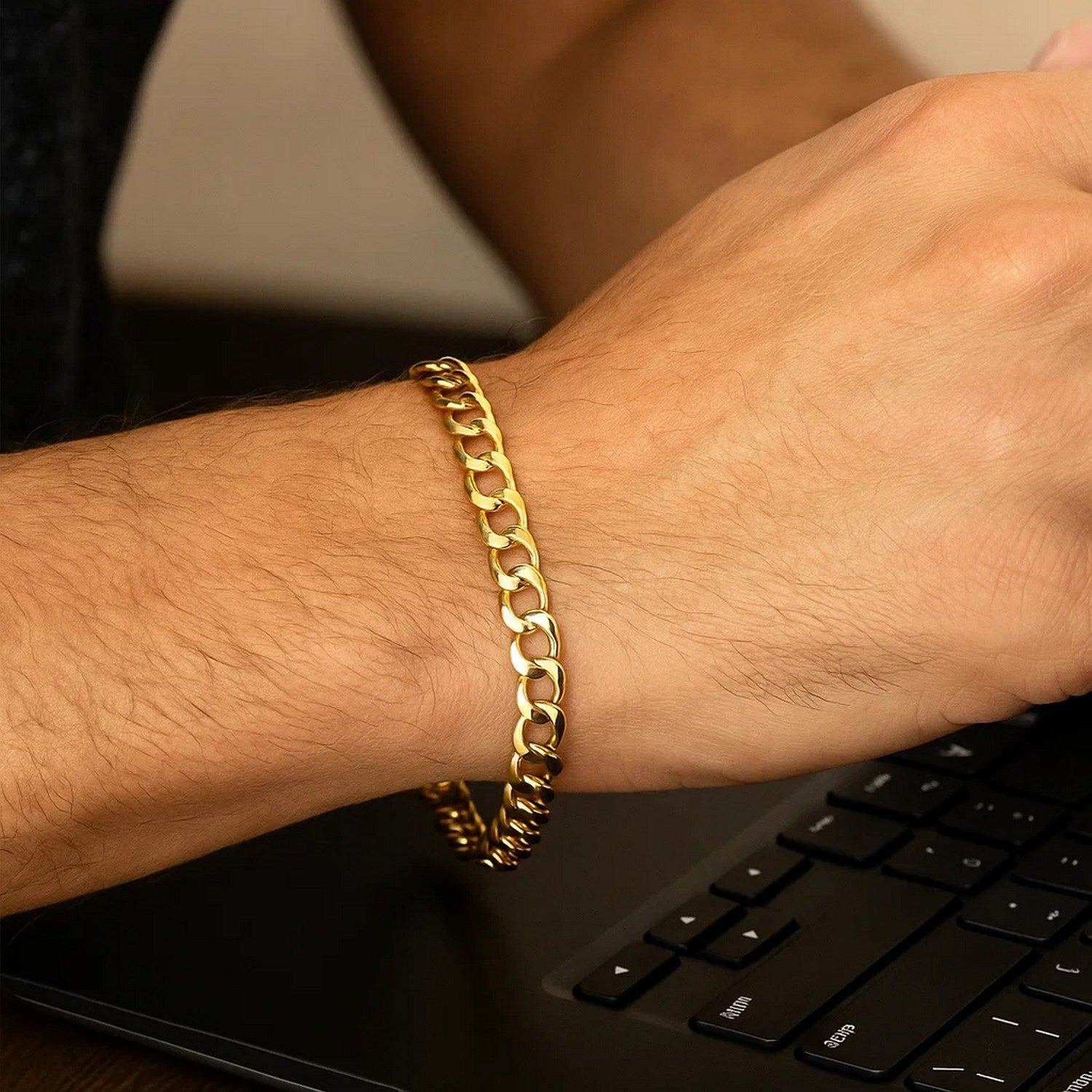 14k Yellow Gold Lite Curb Bracelet (6.20 mm)