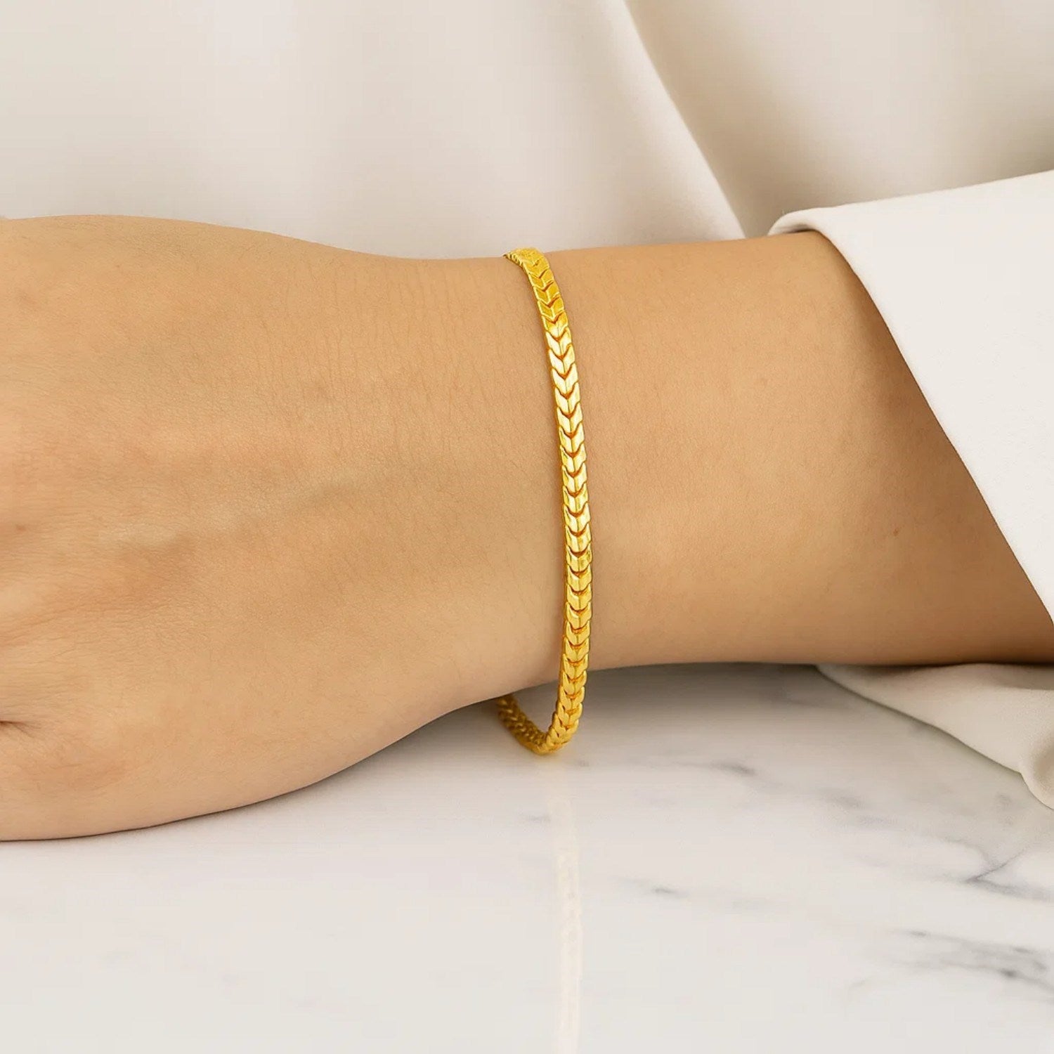 14k Yellow Gold Solid Diamond Cut Round Franco Bracelet (2.70 mm)