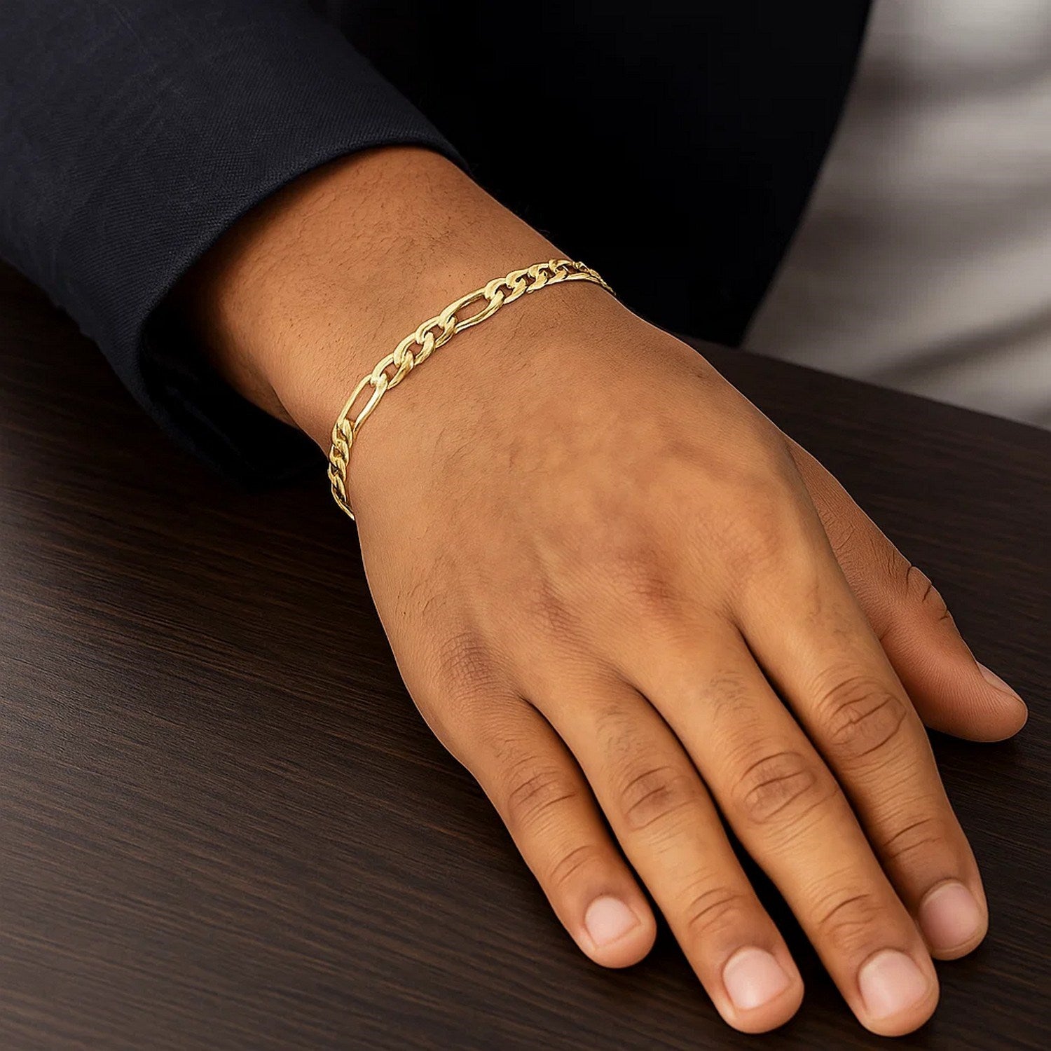 10k Yellow Gold Link Figaro Bracelet (5.30 mm)