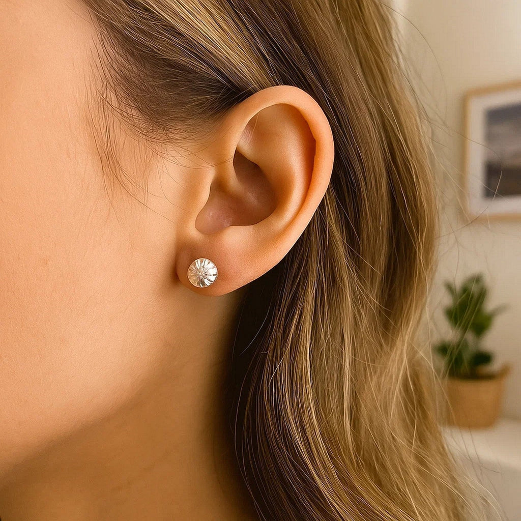 14k White Gold Textured Flat Style Stud Earrings(6mm)