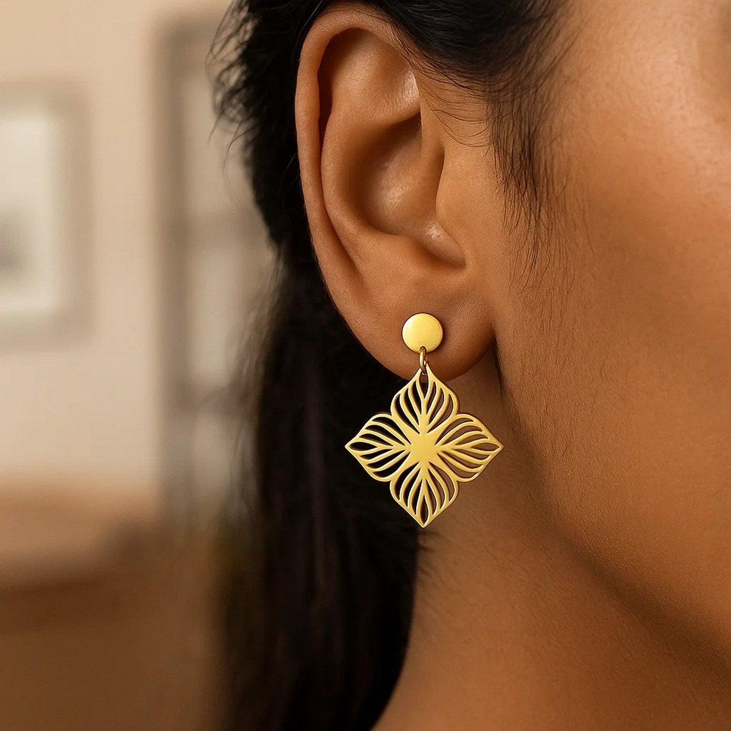 14K Yellow Gold High Polish Flower Cutout Earrings