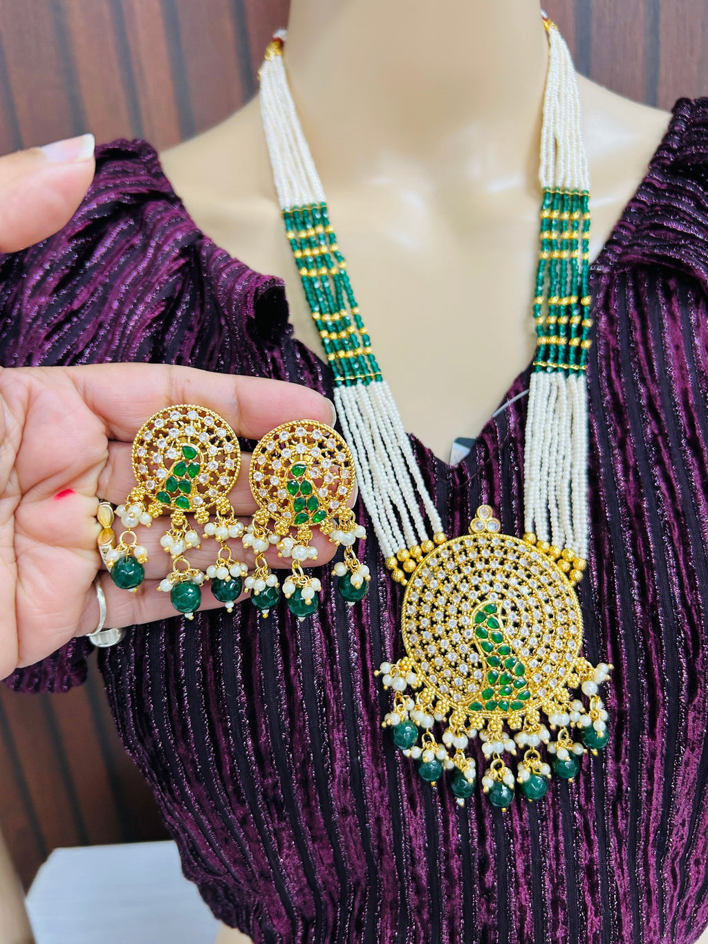 AD pendant set / necklace set