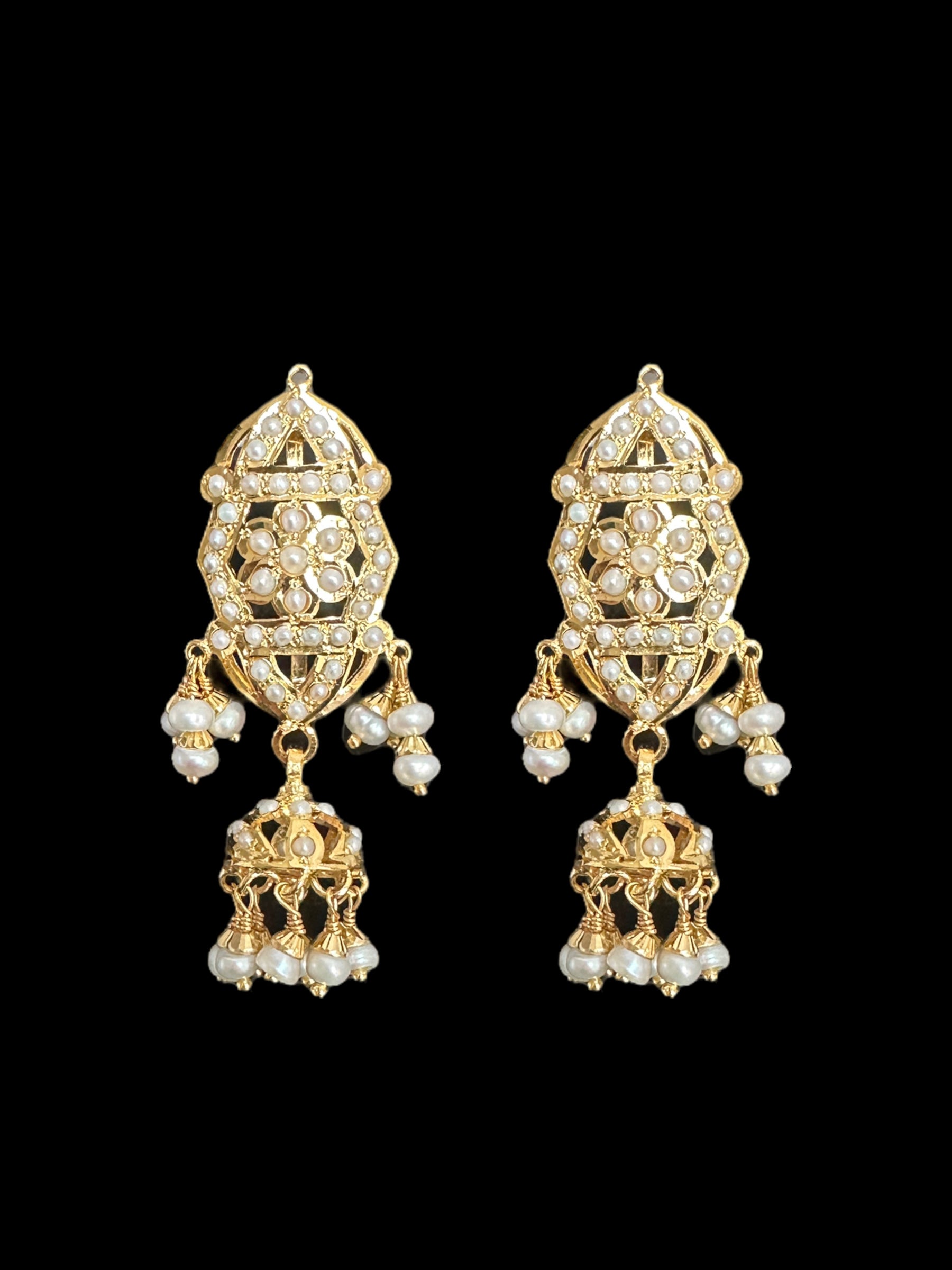92.5 silver gold plated earrings in fresh water pearls (READY TO SHIP )
