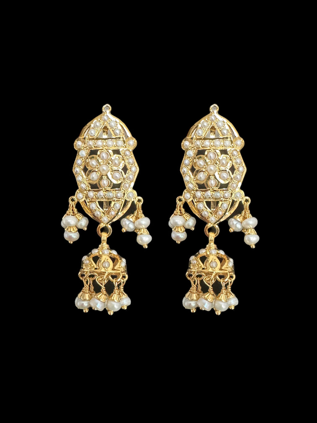92.5 silver gold plated earrings in fresh water pearls (READY TO SHIP )