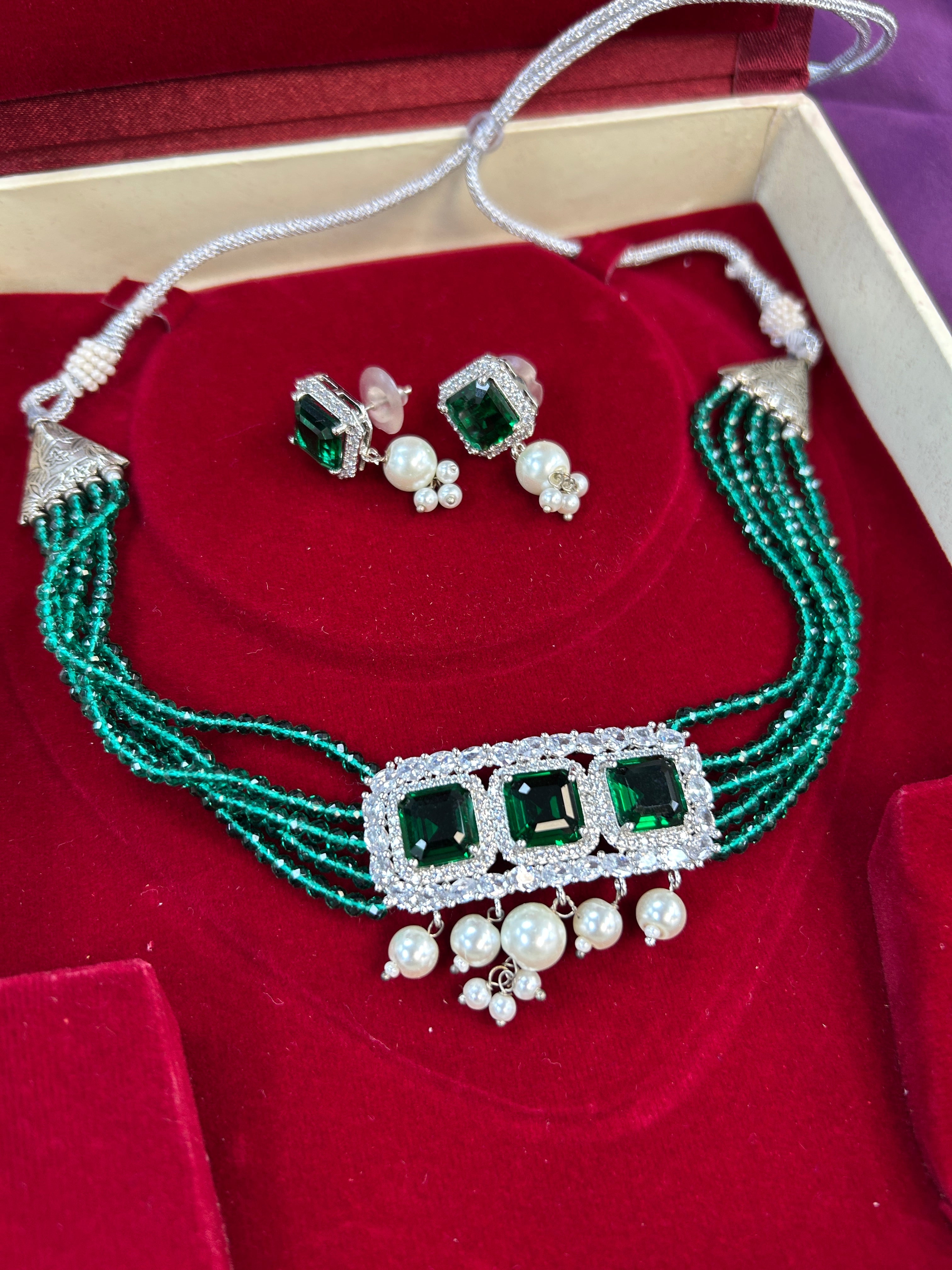 AD choker set : necklace