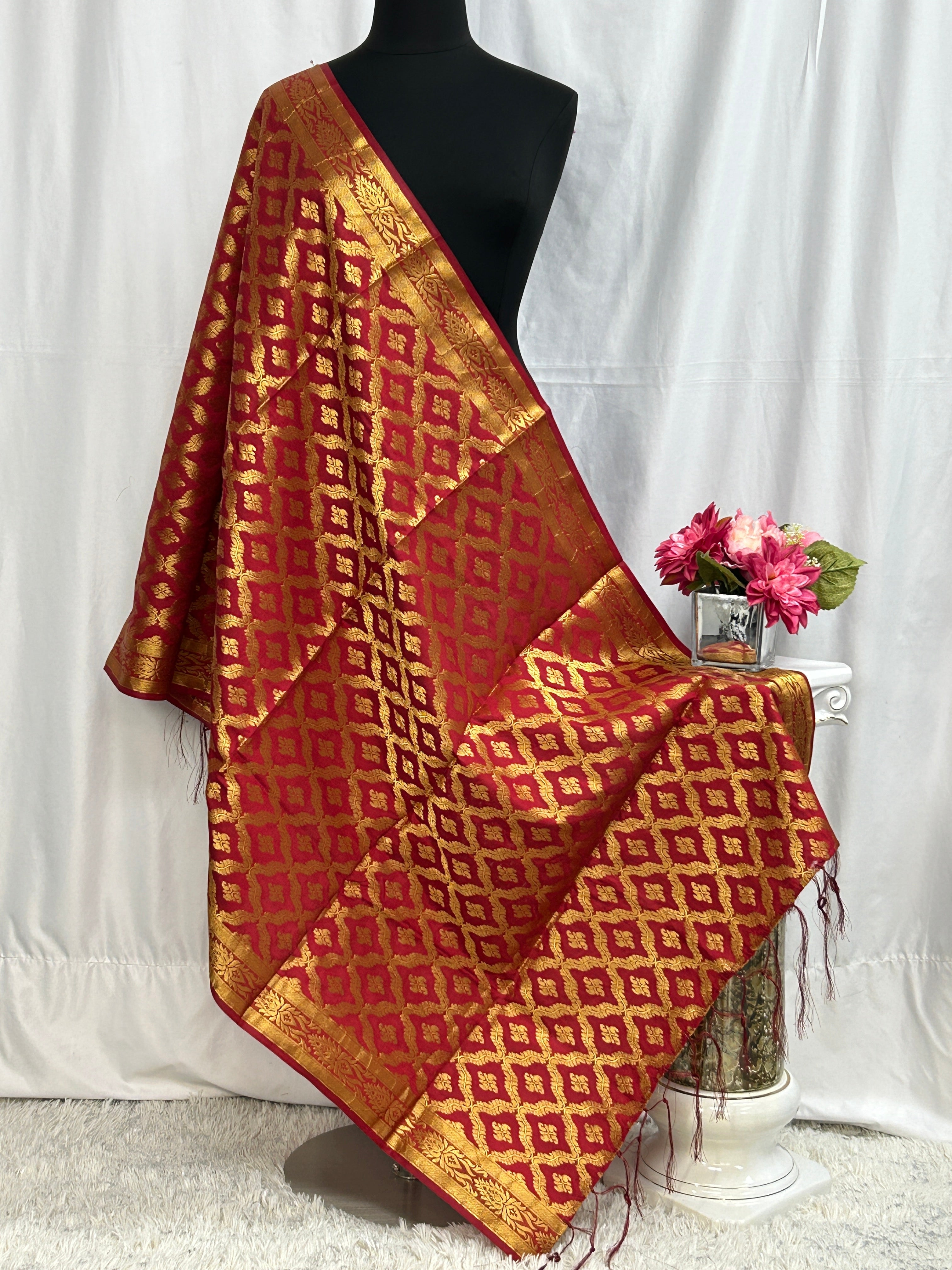 Banarasi Dupatta: Maroon