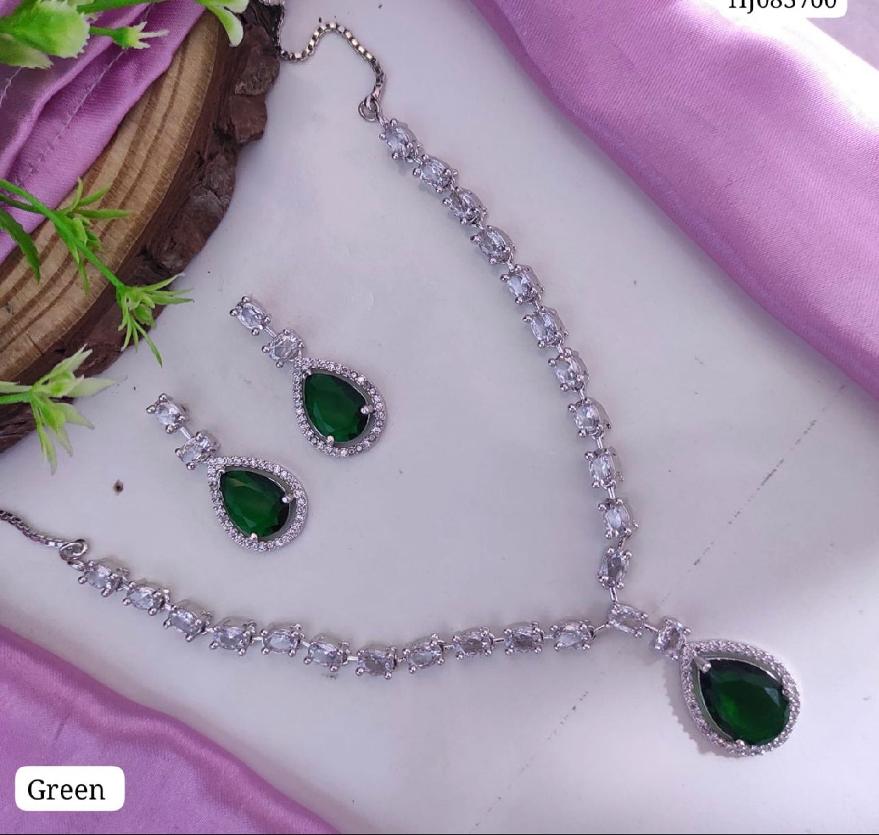 AD Necklace set