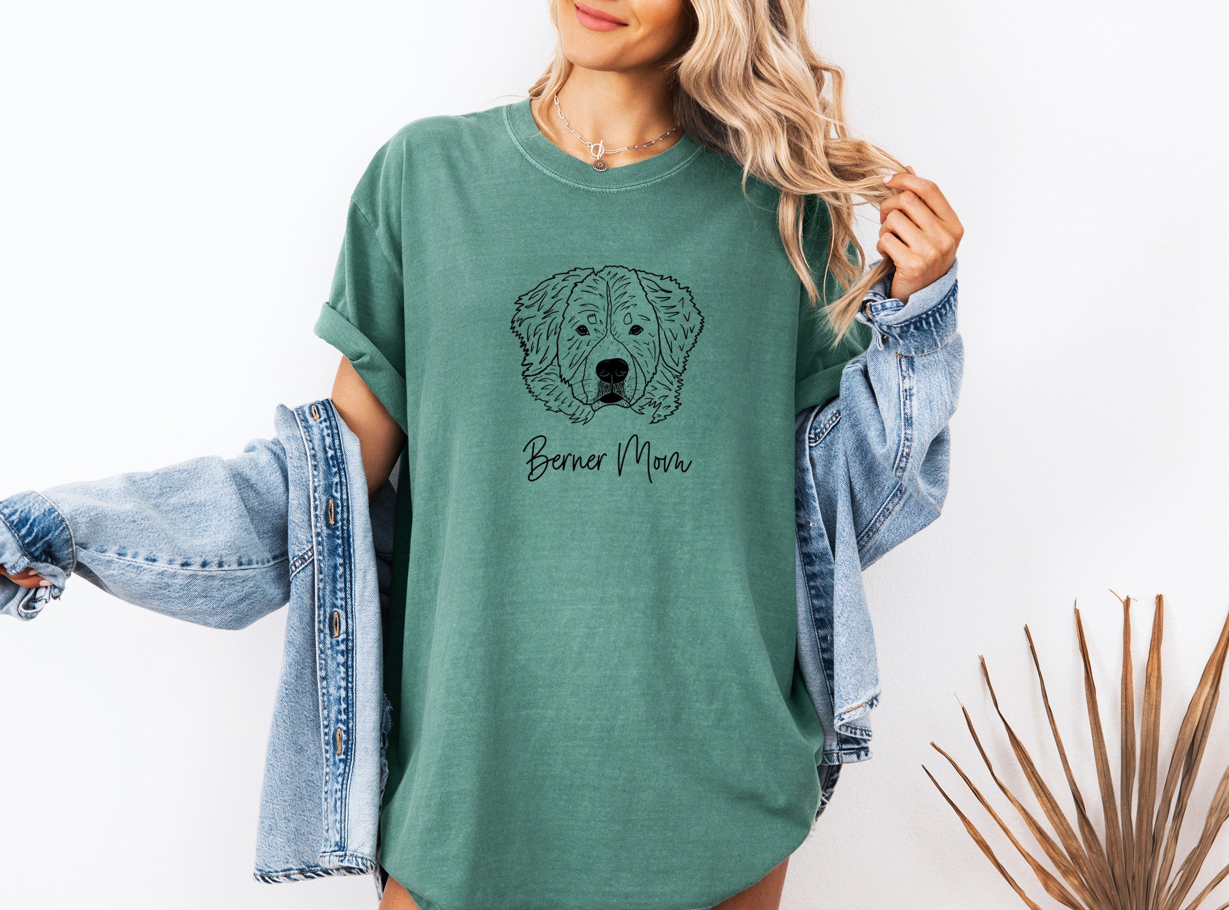Berner Mom Bernese Mountain Dog Dog Mom Comfort Colors T Shirt