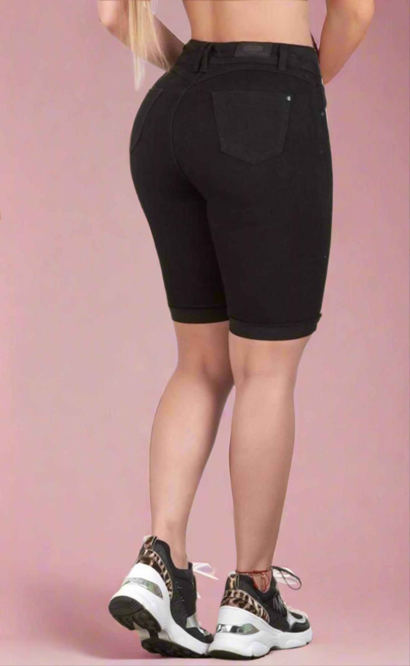 6899 100%  Authentic Colombian Push Up Capri