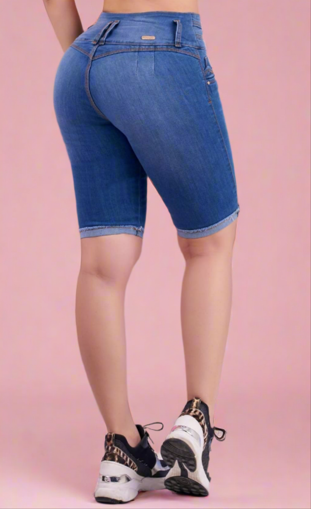 7036 100%  Authentic Colombian  Push Up CAPRI