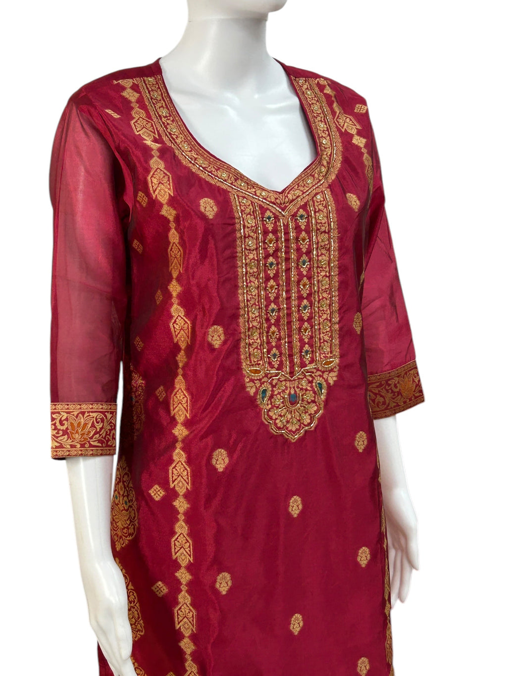 Banarasi : Silk banarasi suit