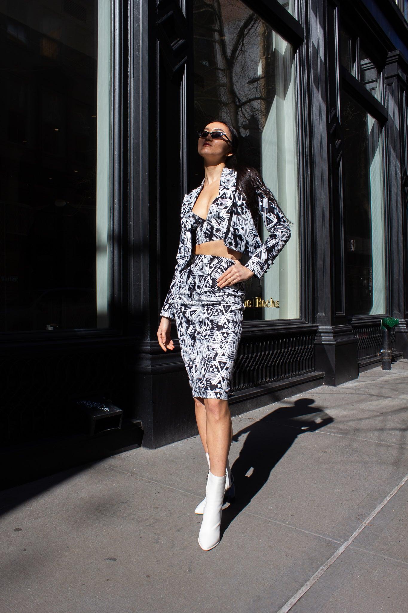 Amour Geometric Pencil Skirt â€?Stylish Women's Fitted Skirt