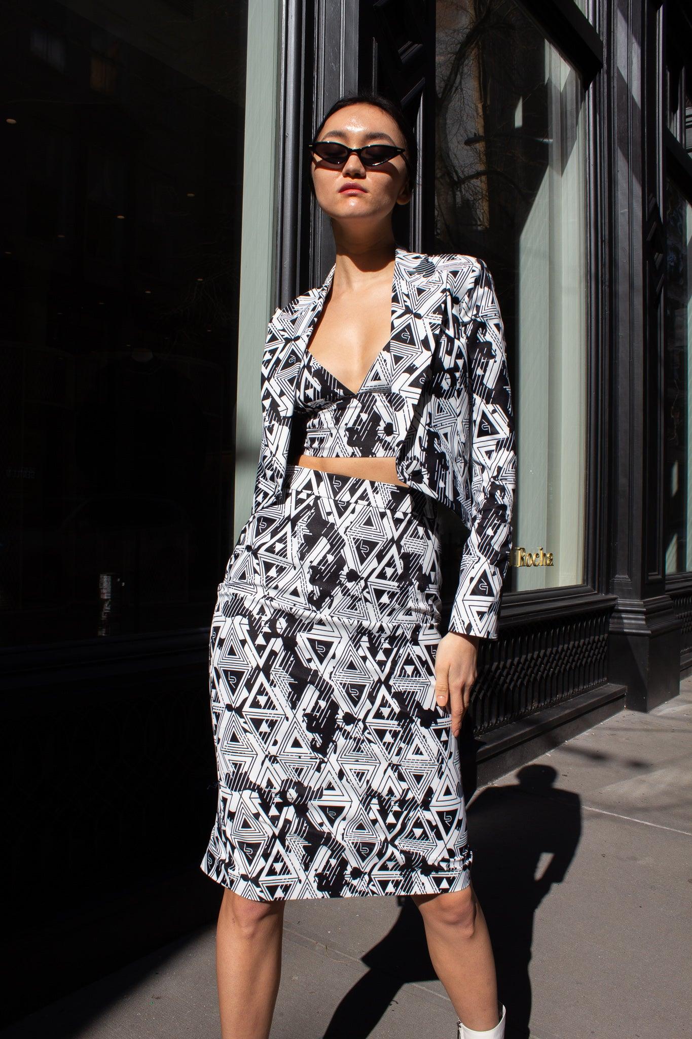 Amour Geometric Pencil Skirt â€?Stylish Women's Fitted Skirt