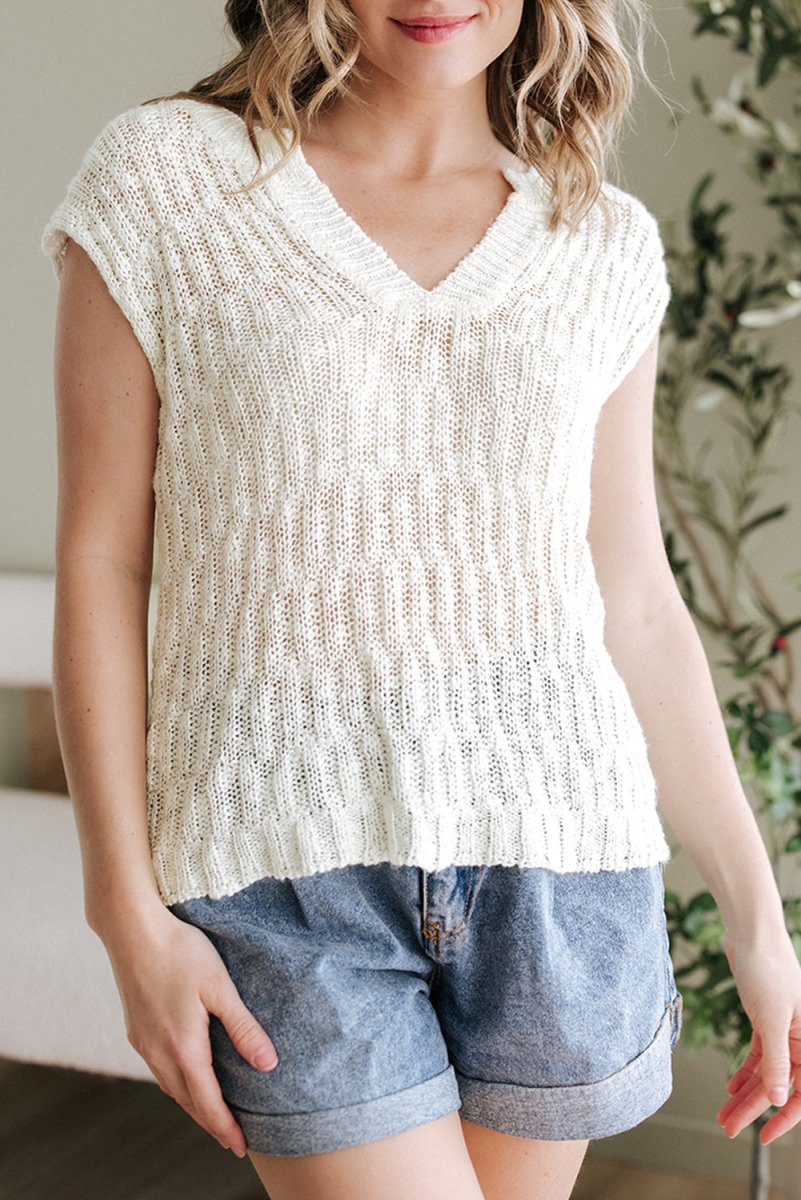 Beige Notched V Neck Short Sleeve Sweater for Casual Wear
