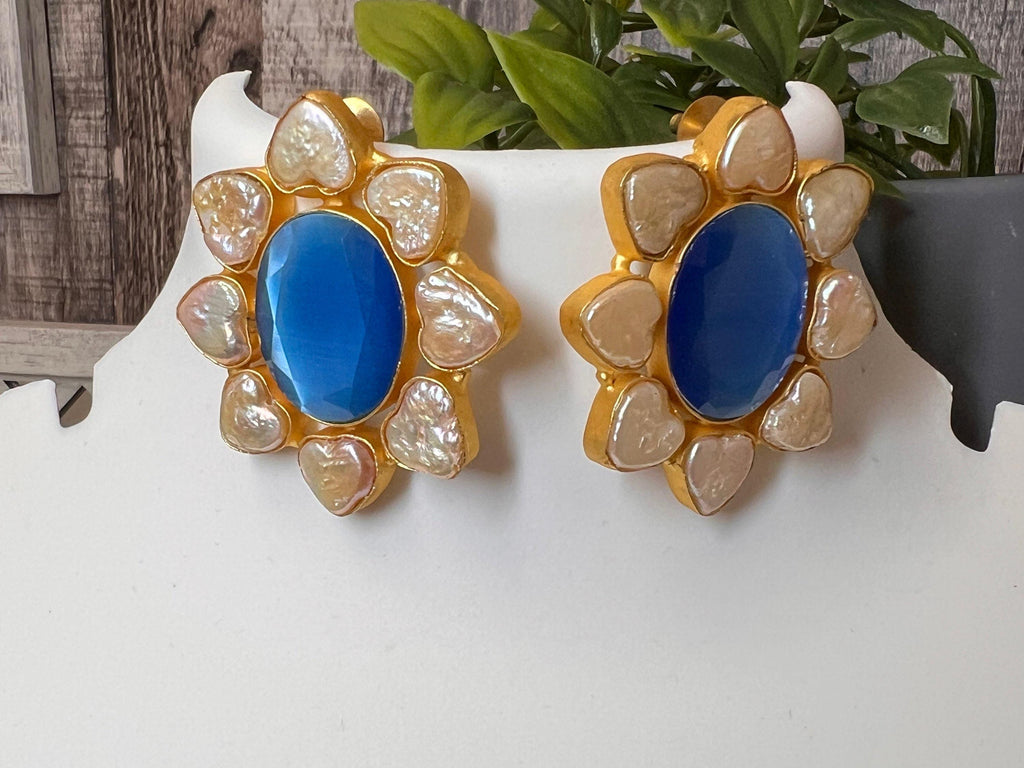 Baroque pearl earrings