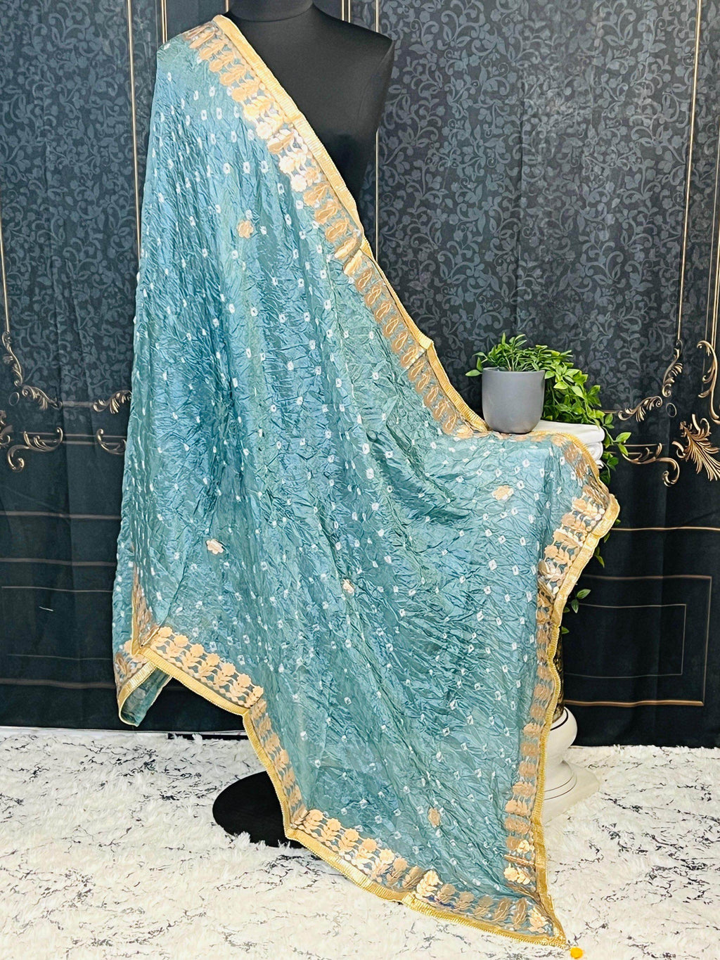 Bandhani gota patti dupatta