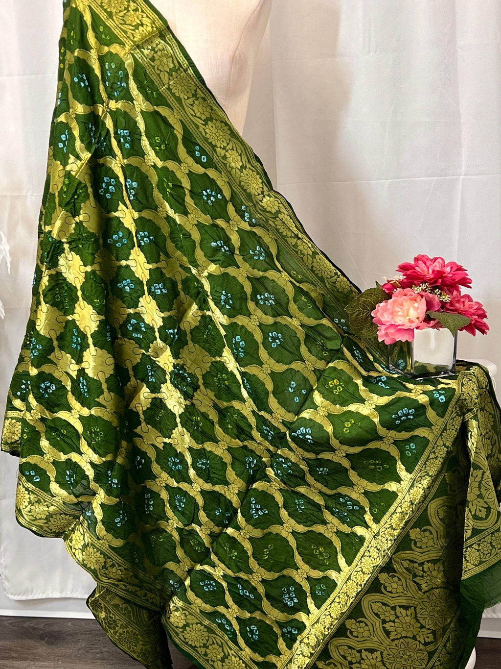 Bandhani silk dupatta