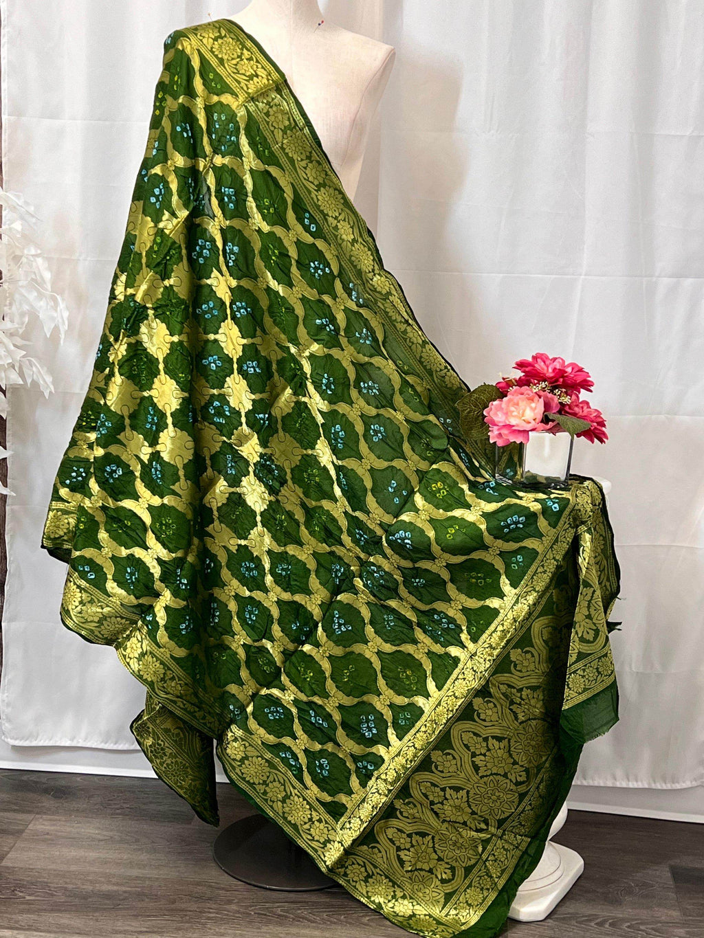 Bandhani silk dupatta
