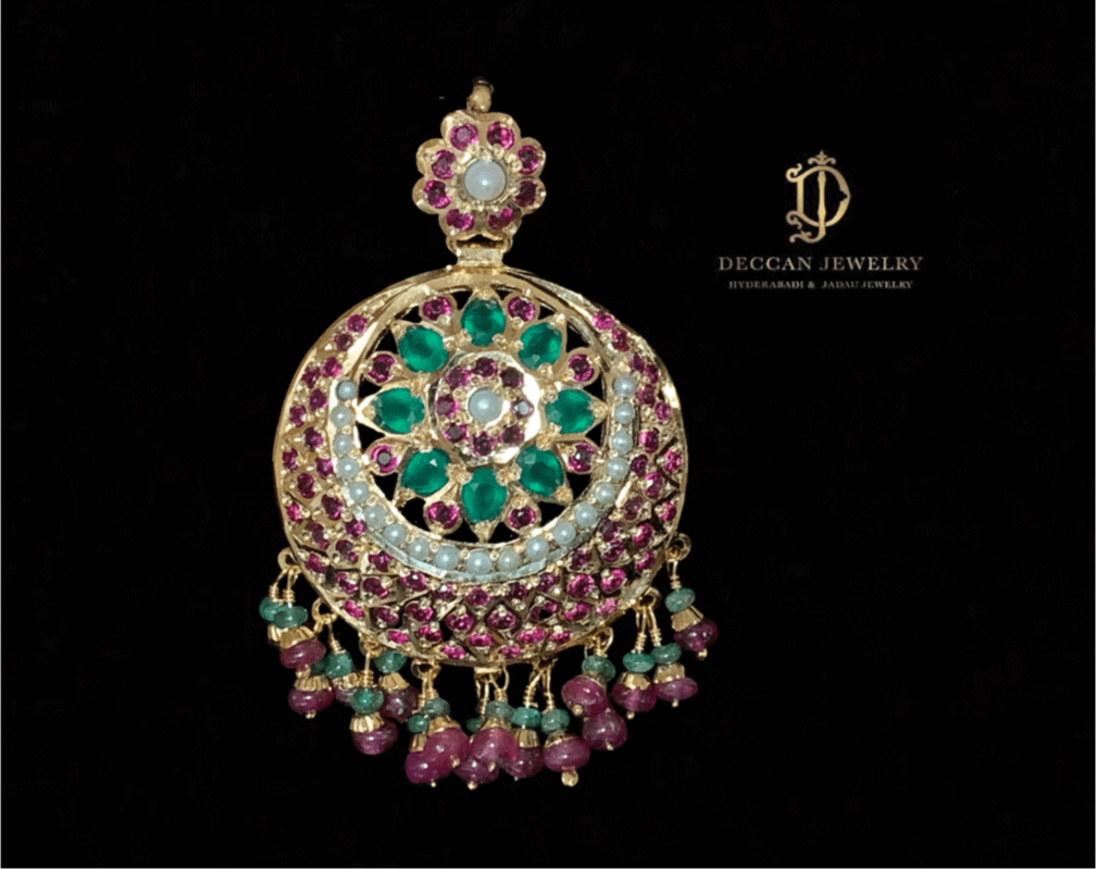 Alerie pendant set in silver ( SHIPS IN 5 WEEKS )